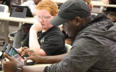 Hour of Code teaches 5th graders about computer science