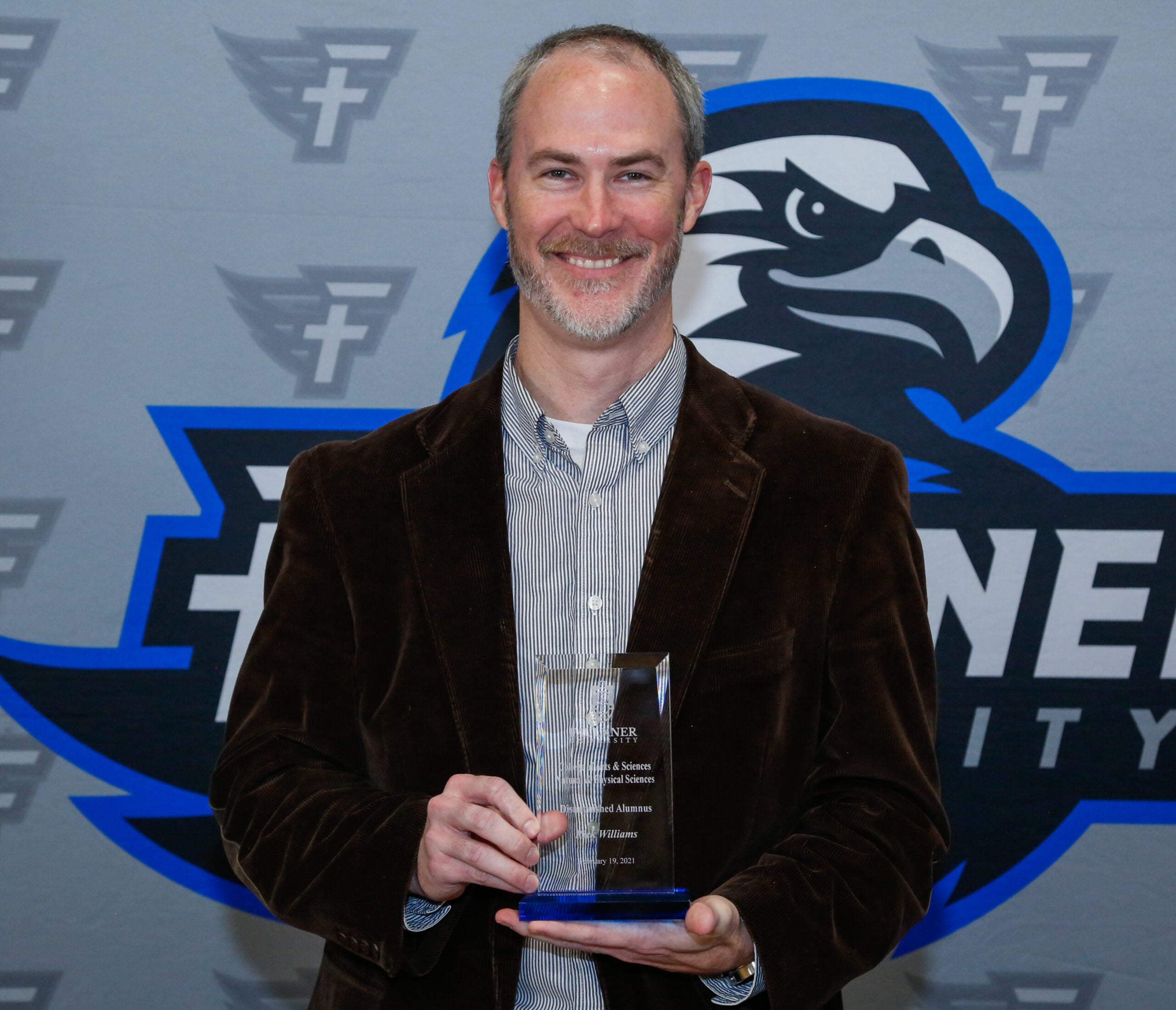 Williams was recently honored as Faulkner's College of Arts and Sciences' Natural and Physical Sciences Distinguished Alumnus.