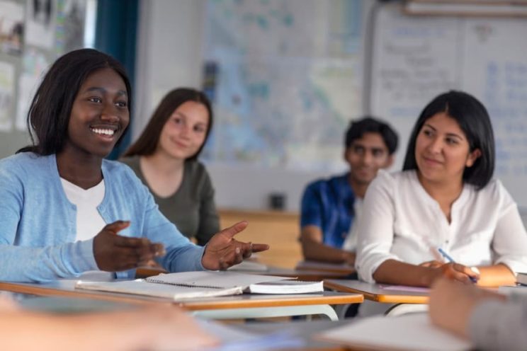 College students have a discussion class