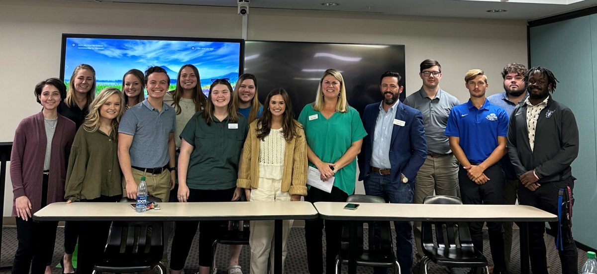 Representative with Aldridge Borden & Company met with Faulkner's Accounting students in Fall 2022.