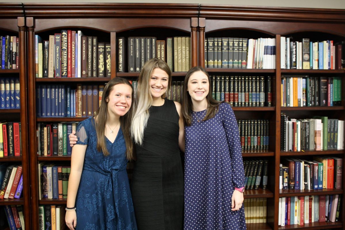  l-r Tracy Clark, Emma Revels and Madelyn Furlong.