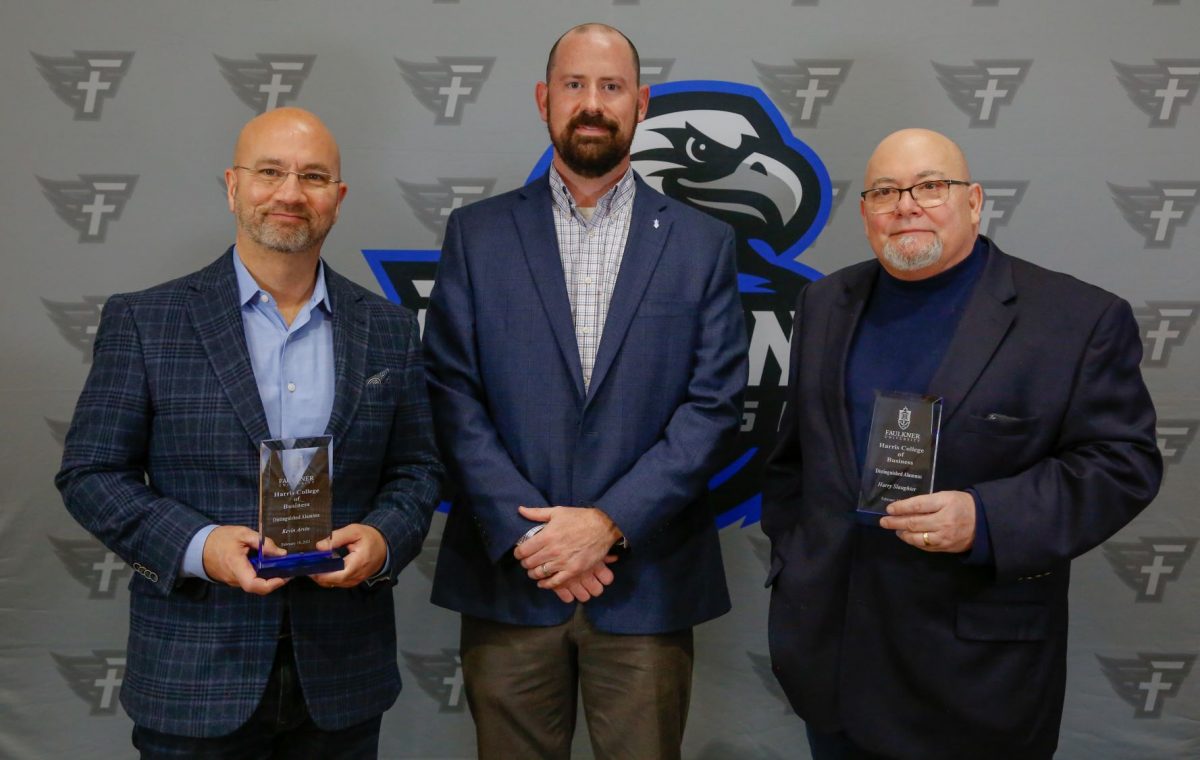 l-r Kevin Arvin, Justin Bond and Harry Slaughter. Arvin and Slaughter, co-partners of the leadership coaching firm, e-footprints were honored as Distinguished Alumni for the Harris College of Business.